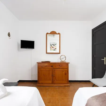 Home2book Sunny Apt Cardones, Terrace & Pool Apartman